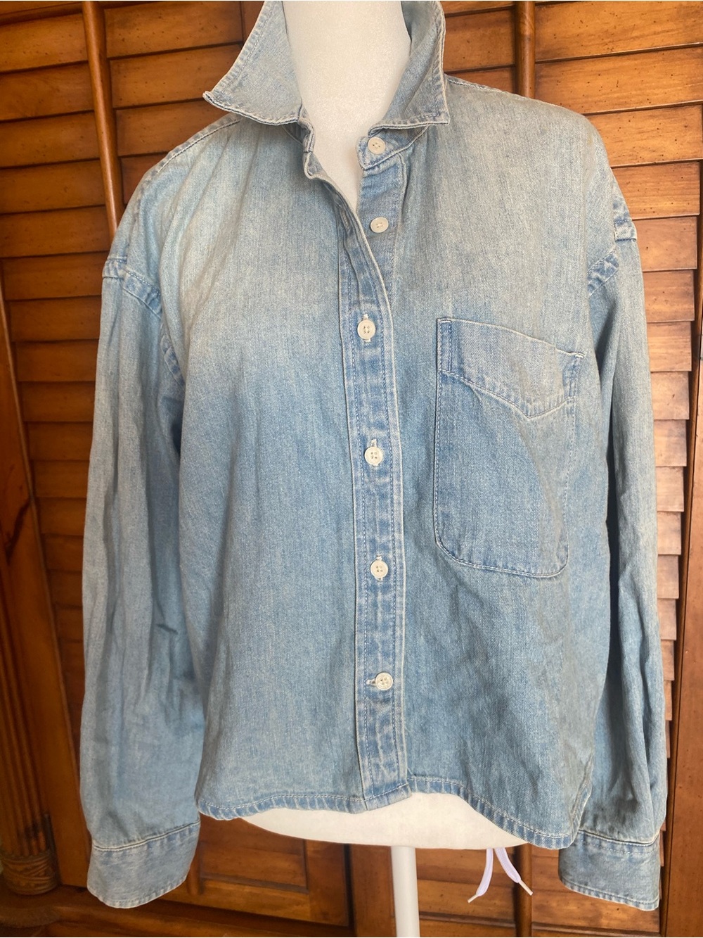 J. Crew Light Blue Denim Cropped Button-Down Shirt Size M